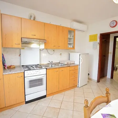 Guest house Cirila 3*