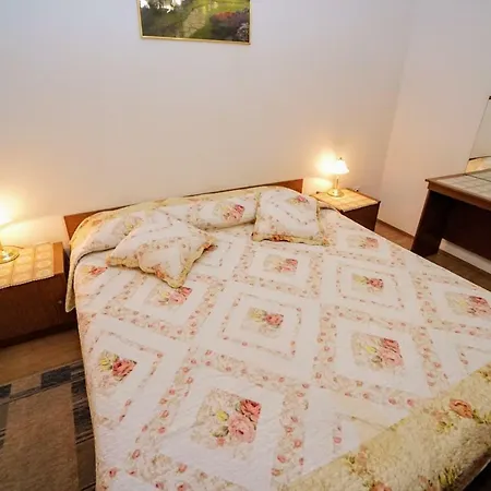 Cirila 3*