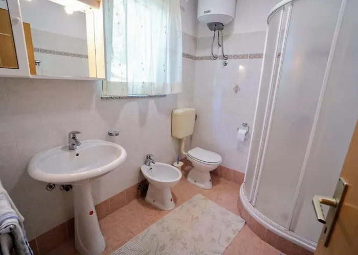 Guest house Cirila 3*