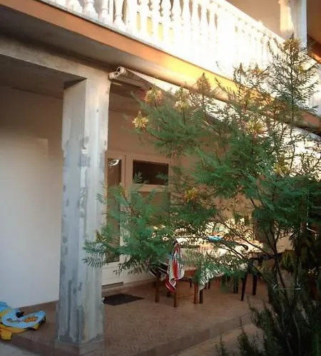 Guest house Cirila 3*